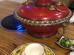 -毛辣果·贵州红酸汤牛肉火锅(西单店)