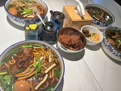 -镇南锅盖面馆(解放路店)