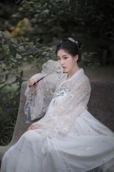 -汉仪华裳汉服馆(打浦桥店)