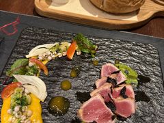 -恰餐厅及酒吧 CHAR Bar & Grill (北京丽都皇冠假日店)