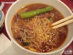 牛腩面-糖朝(尖沙咀店)