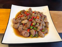 -臻鲜燕海鲜融合餐厅(金陵style店)
