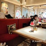 口味很一般的一家店 服务员也比较太难叫到~