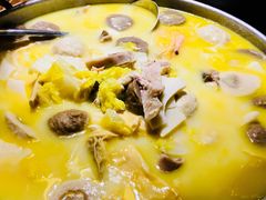 -春天里·老街坊餐厅(港隆广场店)