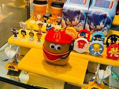-麦当劳(展览路店)