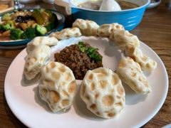 鲅鱼酱配石头饼-聚缘堂·海鲜私房菜(松岭路店)