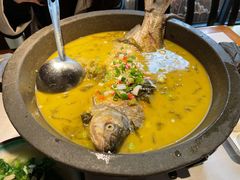 祖传石锅武昌鱼-小凤庭·地道湖北菜武昌鱼·藕汤(38年黄鹤楼店)