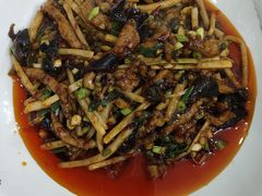 鱼香肉丝-椒香川流不息川菜馆(二七北路店)