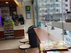 -全家便利店(金融中心店)