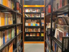 -SISYPHE BOOKS西西弗书店(龙湖滨江天街店)