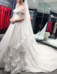 -艾米丽婚纱礼服