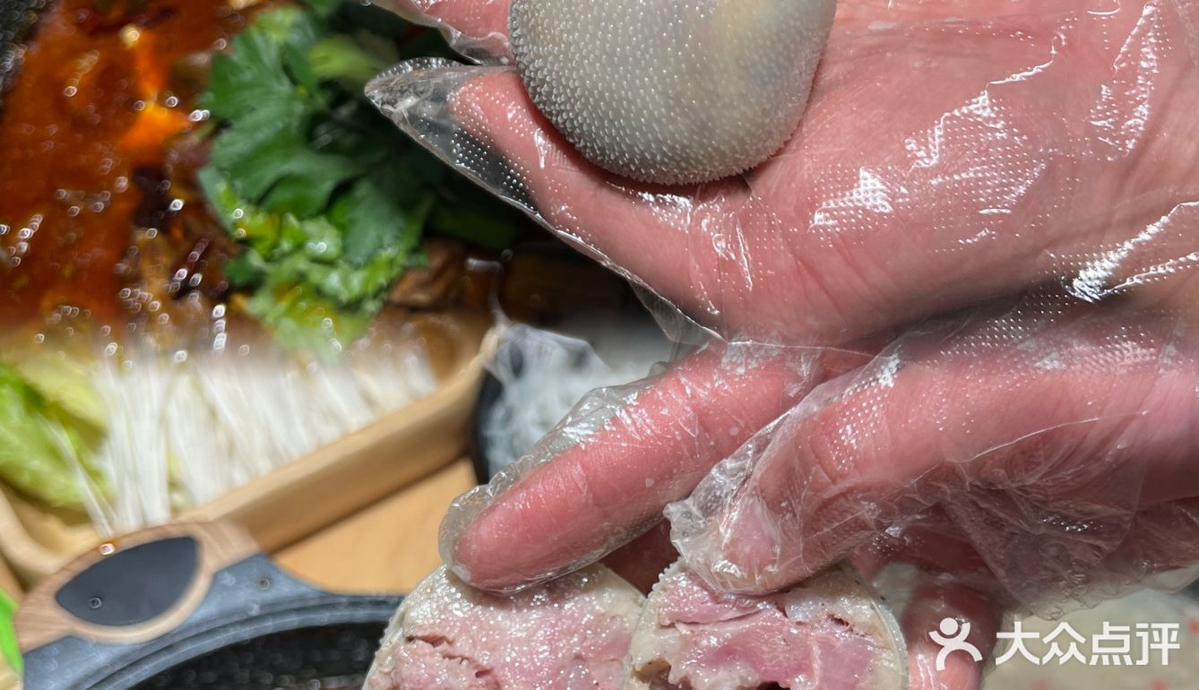 这家未来方舟的肚包肉和羊脚火锅竟然让我干完3碗饭