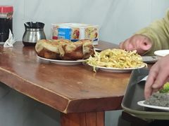 -宝瑞门钉肉饼店