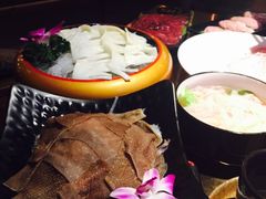 -辣伍鲜毛肚老火锅(元一店)