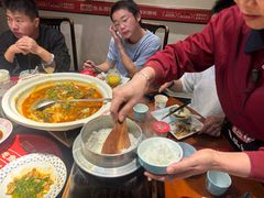 -魏铭鱼头捞饭(晋阳路店)