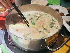 -四季喧黔味豆米火锅(万达广场店)