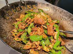 -费大厨辣椒炒肉(高铁吾悦广场店)