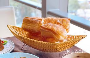 Fried Dough in Golden Cup