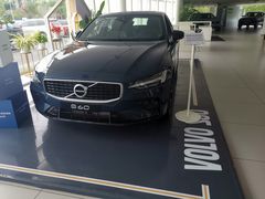-杭州中沃沃尔沃4S店(滨江区店)