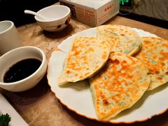韭菜盒子-金牌餐厅·天津菜·八珍豆腐·老爆三(瓷房子店)