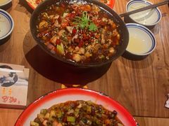 -泥糊破店小酒馆·团建聚餐(南京西路店)