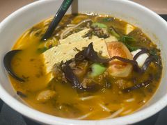 -蒙自源米线大王(东站店)