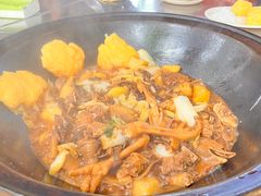 -粘豆包柴火铁锅炖