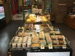 面包甜点陈列柜-多乐之日(和平伊势丹店)