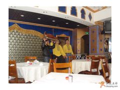 烤全羊上桌之前-维吾尔餐厅(宜山路店)