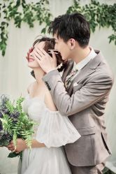 -雪中彩影婚纱摄影·微光艺术中心