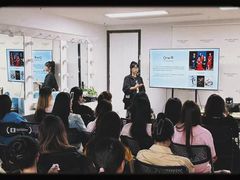 -金夫人化妆摄影职业培训学校