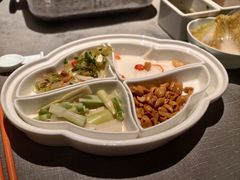 -左庭右院鲜牛肉火锅黑金店(陆家嘴中心店)