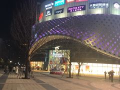 -杭州滨江宝龙城