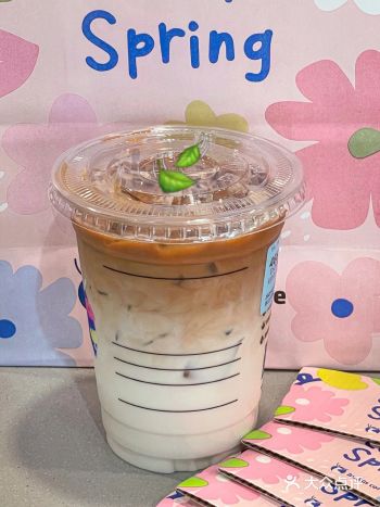 碧螺春拿铁真的可以喝到春天...