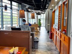 大堂-肖四女乐山跷脚牛肉(南汇大学城生活广场店)