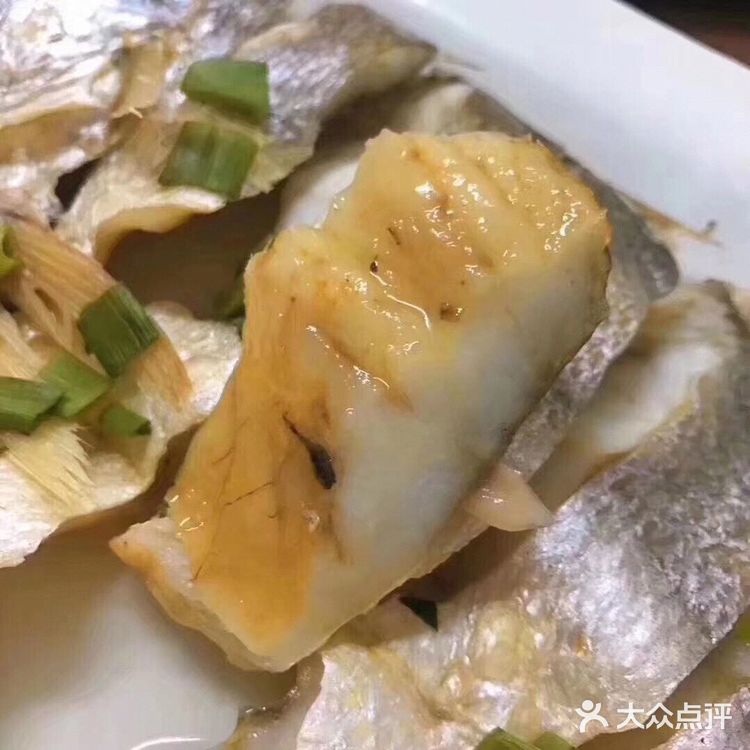 【鱼鲞腊肉炖豆腐】