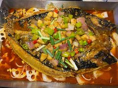 -鸣记脆皮烤鱼(亿合城店)