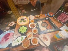 -老牌坊云南鱼豆花火锅(爱建店)