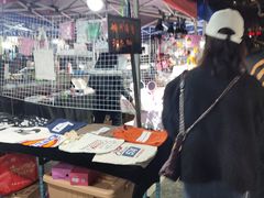 -吴山路夜市