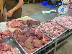 大堂-标记美食新鲜猪杂(兴南大道店)