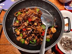 干锅杂鲜菌-黄泥岗·黄陂农家菜(百步亭店)