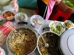 -灵山卢梅燕粉店