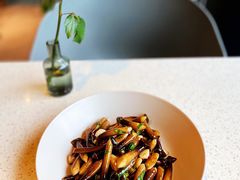 炒小黑鸡枞-半山腰·云南菜(侨福芳草地店)