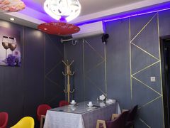 -忘忧草融合私房菜(红鼎国际店)