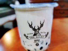 -THE ALLEY 鹿角巷(合生汇店)