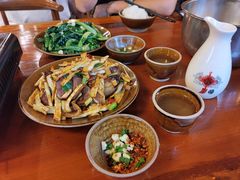 -苗湘食府(十年店)