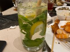 莫吉托-东方红海鲜百汇(国际大厦店)