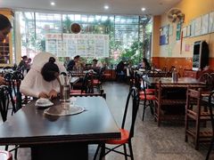 大堂-罗记又添缘竹荪山药鸡·野生菌火锅(西园南路店)