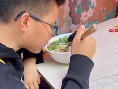 -铁锅哥米线