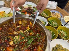 -乡土特色.冷锅鱼.牦牛肉汤锅